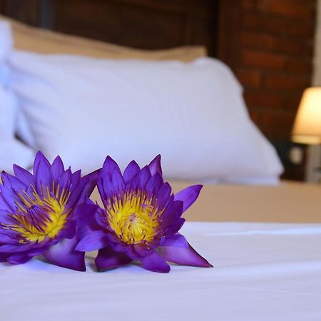 Ocean Ripples Hotel Hikkaduwa Kültér fotó