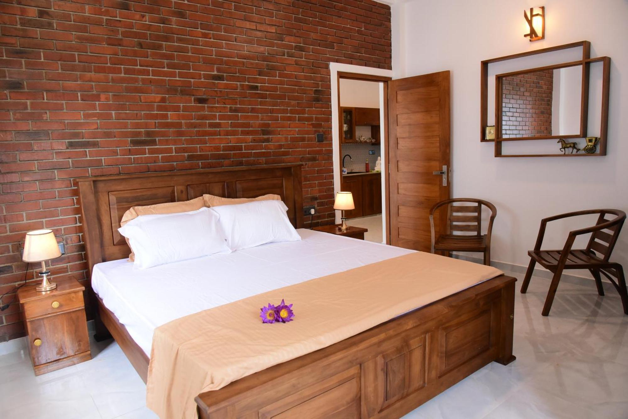 Ocean Ripples Hotel Hikkaduwa Kültér fotó